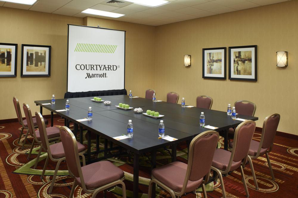 Courtyard By Marriott Chicago Downtown/River North Exterior photo