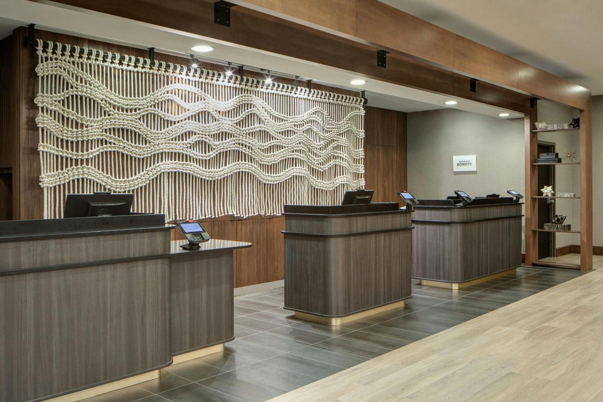 Courtyard By Marriott Chicago Downtown/River North Exterior photo