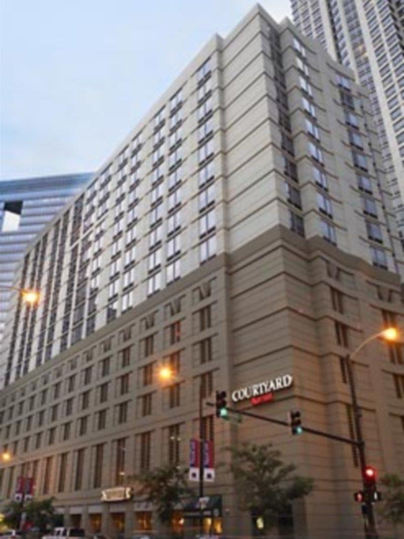 Courtyard By Marriott Chicago Downtown/River North Exterior photo